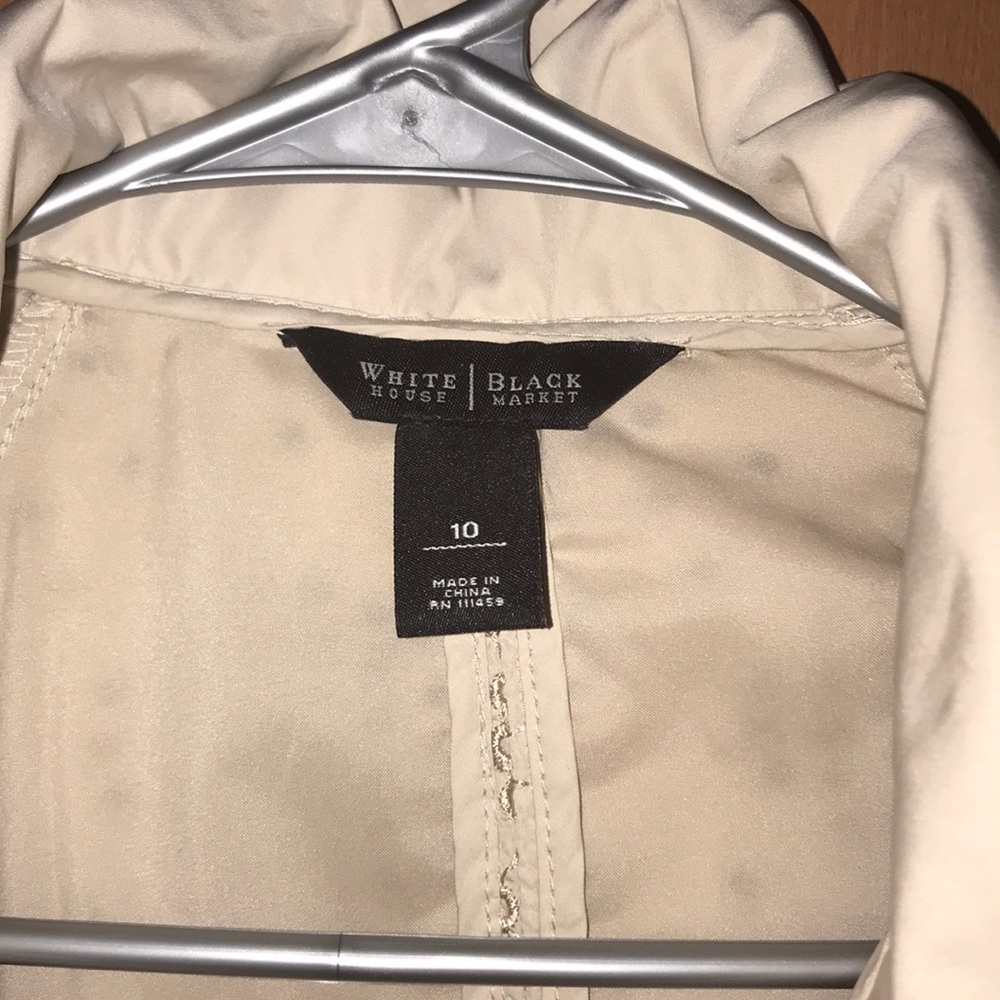 Lightweight jacket - Picture 2 of 2